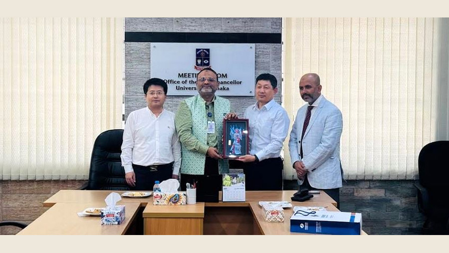 Power-China delegation meets DU VC