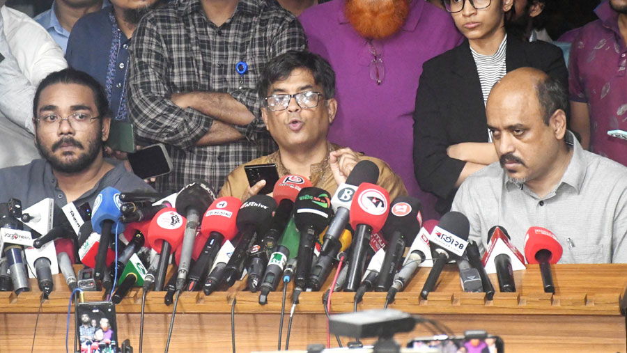 Political parties back govt. steps: Press Secretary