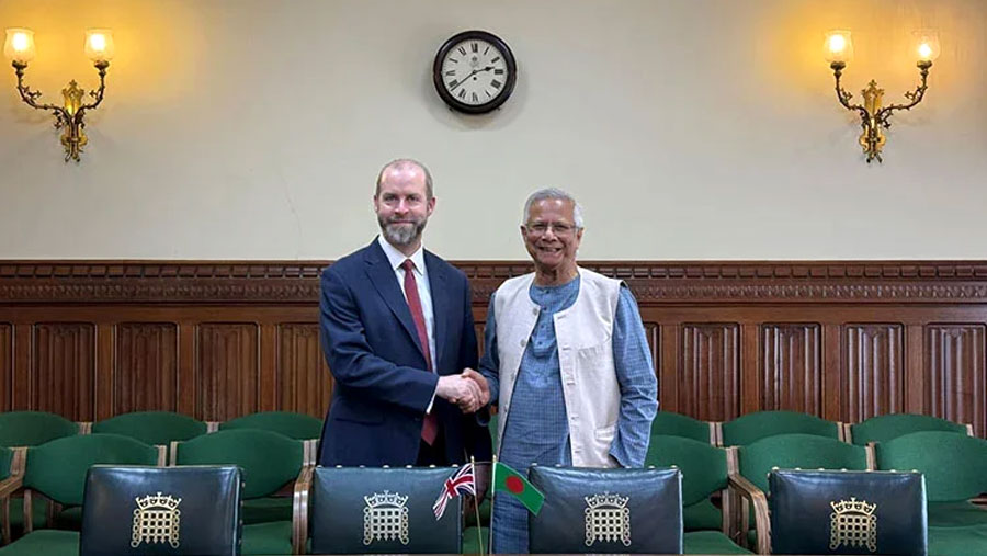UK Secretary of State for Business and Trade meets Yunus