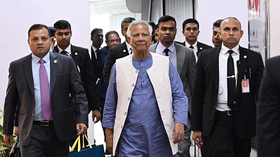 Chief Adviser returns home