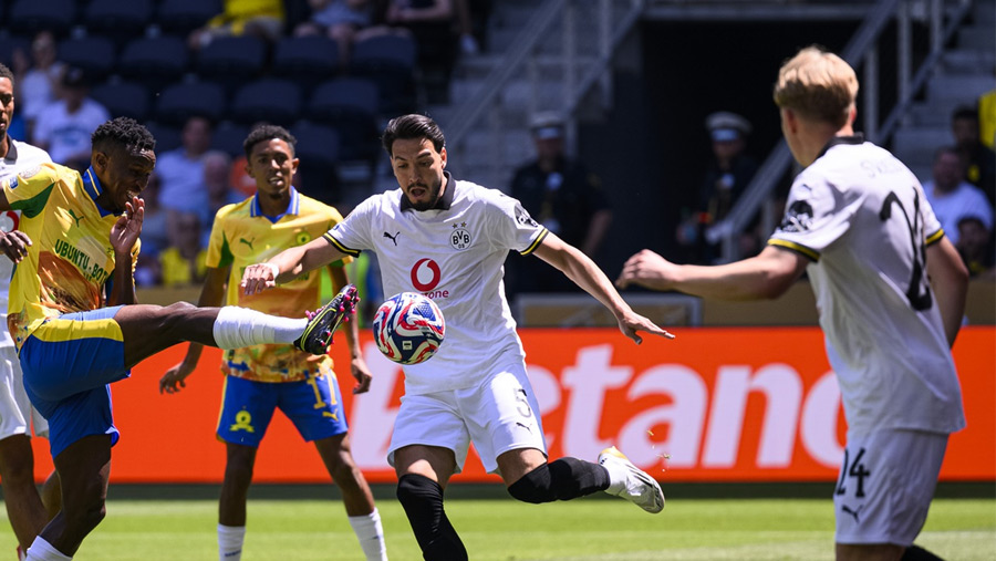 Dortmund sink Sundowns 4-3