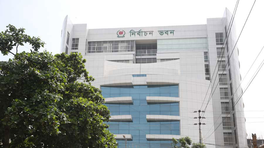 147 parties apply for registration to EC